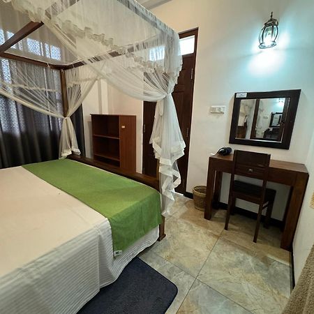 The Tide'S Tale Hotel Galle Exterior photo
